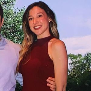 Meet your Posher, Valentina